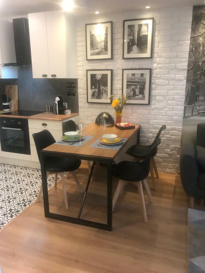 Grzybowska 6/10 Apartment Warsaw Luaran gambar